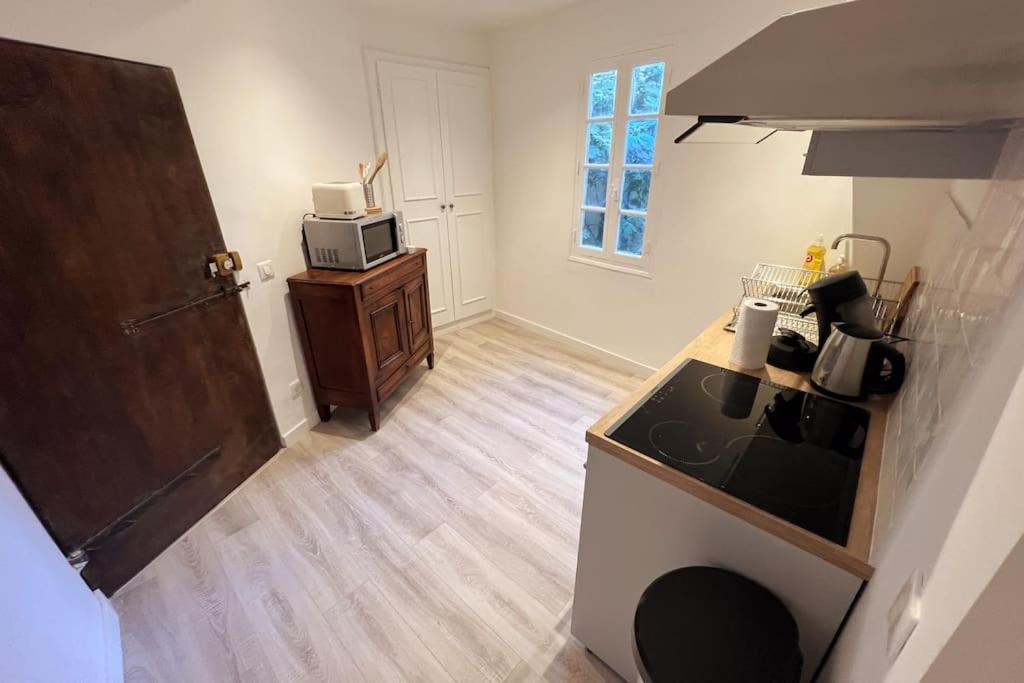 Le Figuier - Clim - Wifi Apartment Villeneuve-les-Avignon Exterior photo